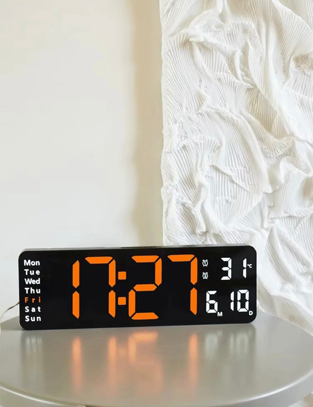 ساعة الحائط الذكية الجديدة 2026